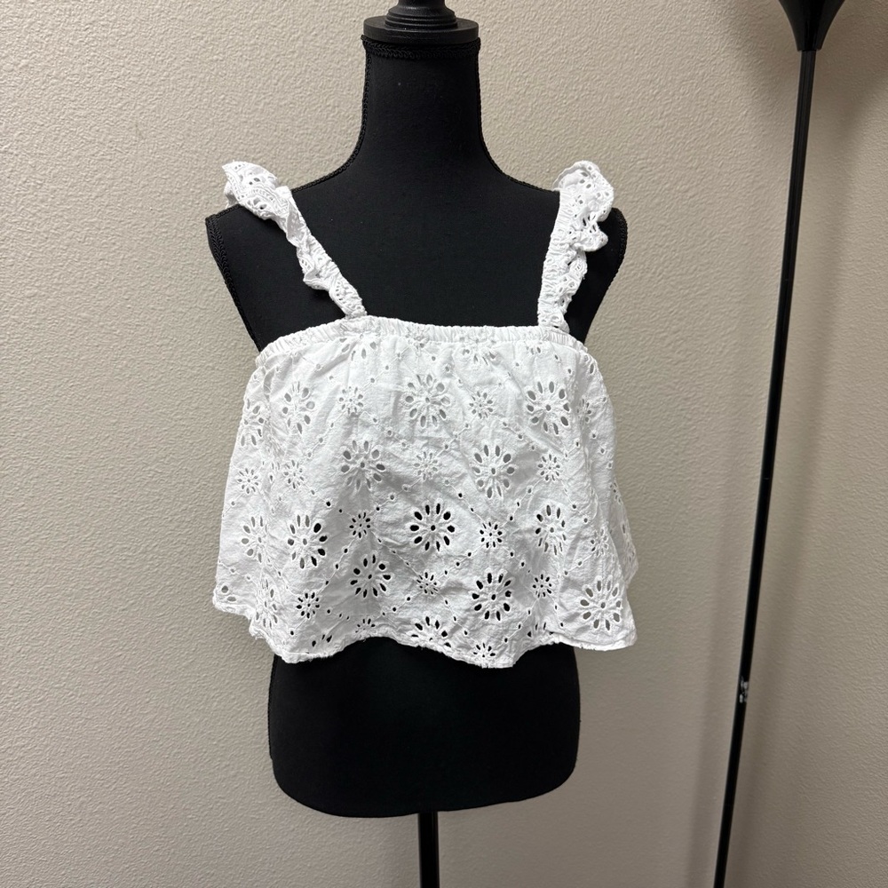 Celebrity Pink White Eyelet Ruffle Strap Crop Top. Size X-Large